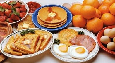 menu parêza proteîn ji bo kêmkirina kîloyan